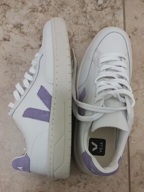 Veja White Leather Sneakers with Lavender Accents